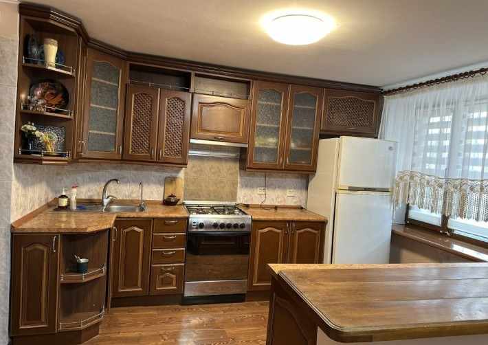 Оренда 4х кімнатної квартири у Вознесенівському р-ні (Патріотична 64) - фото 1