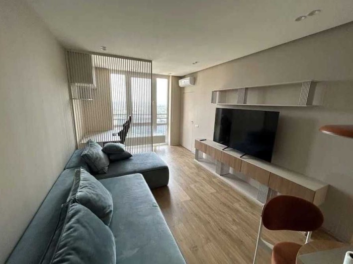 Оренда 1-кімнатної квартири з ремонтом на Дніпровській набережній - фото 1