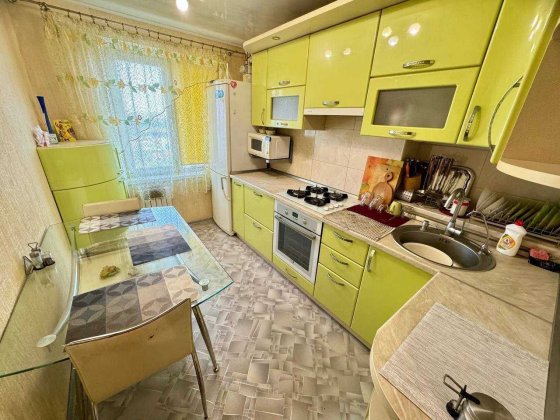 Оренда 3к квартири ж/м Перемога-1 видова вул. Набережна Перемоги Дніпро