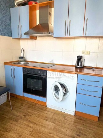 Простора 3-кімнатна квартира біля метро Вокзальна. Без тварин. - фото 1