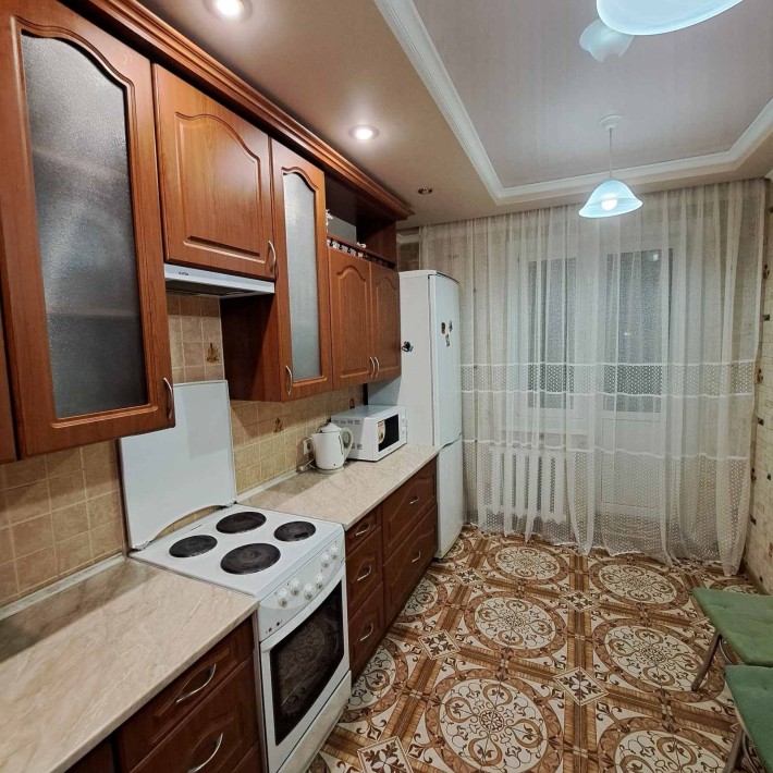 Здам однокімнатні квартиру на проспекті  Миру. - фото 1