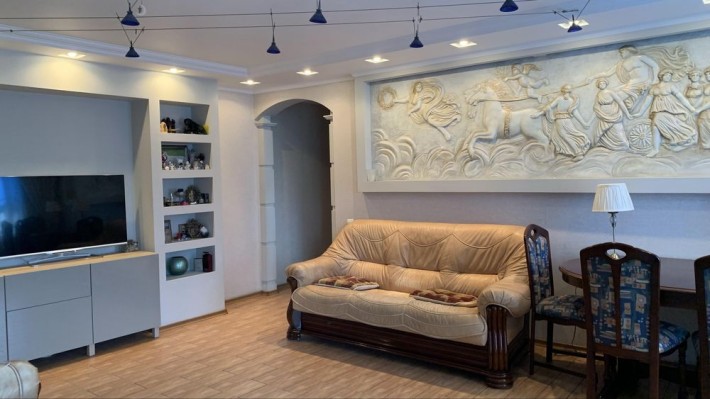 Сдам 3 х комн квартиру на Красном Камне - фото 1