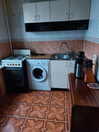 Собственник. Сдам 3х комн. 3/5. Космос. - фото 1