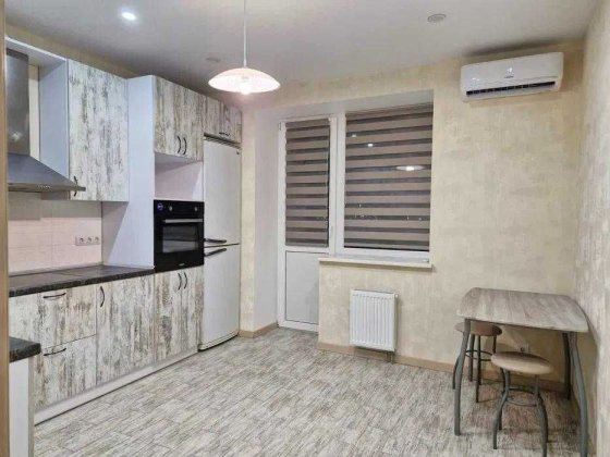 оренда у цегляному будинку.Виноградар.Варшавський Киев