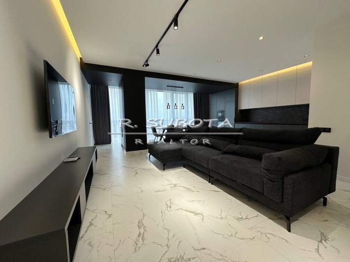 3.к. студия ЖК Рыбинский 125м2 Грани пр. Гагарина Дубинина - фото 1