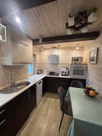 Орендуй 2-кім кв довгостроково відпочивай з паркінгом елекзарядка сад - фото 1