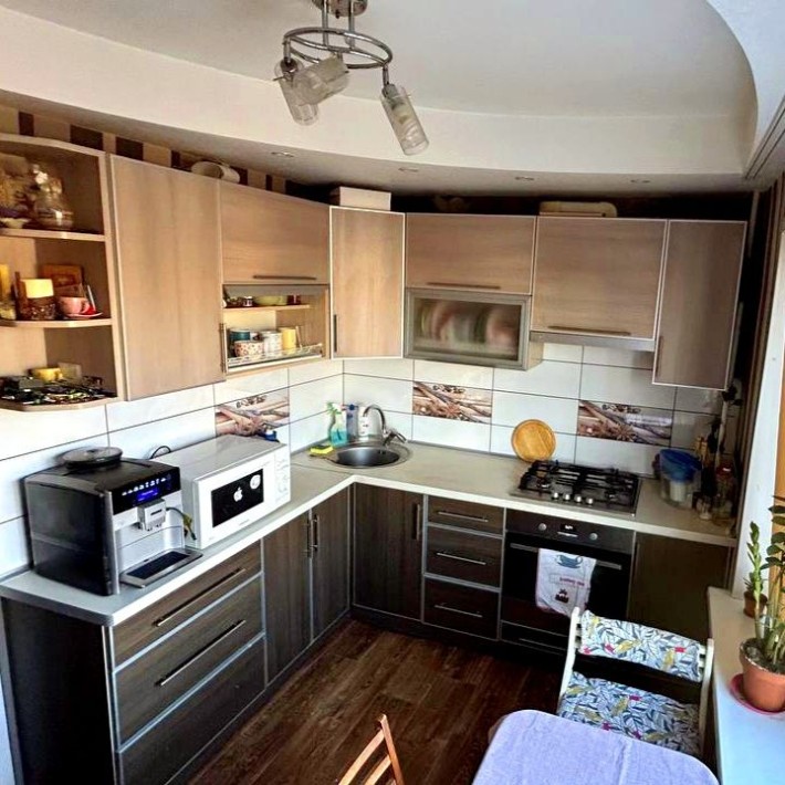 2 комн кв-ра,  евроремонт, Перекресток, Хортицкий р-н - фото 1