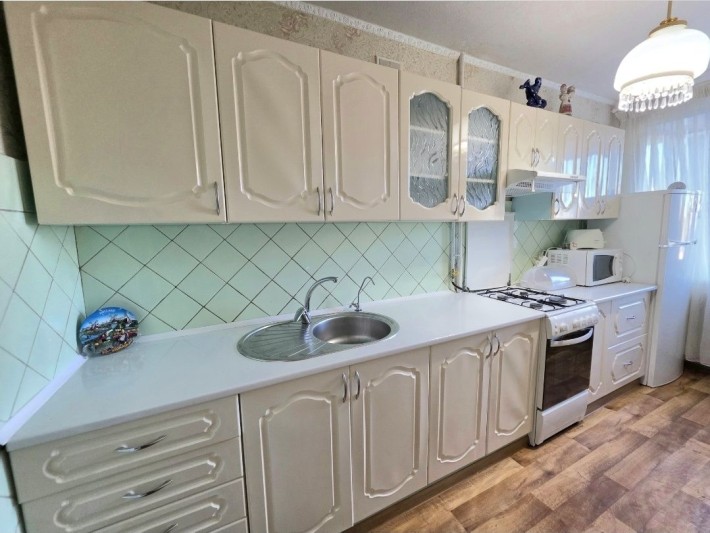 Душевная! Душевная! 3 х к кв. Левый берег.. После клининга! Риелторы н - фото 1