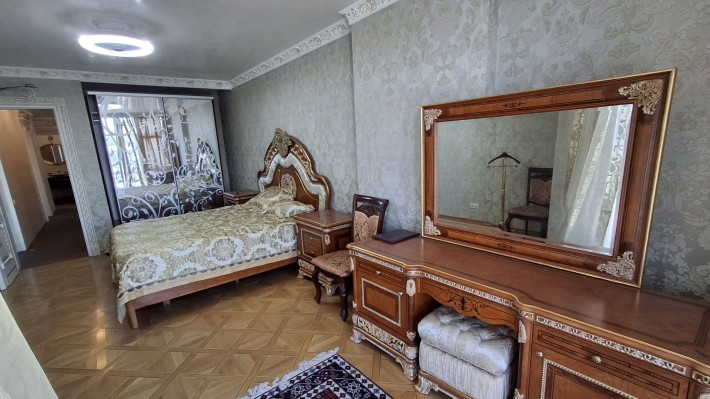 Оренда 3-х кімн квартири Дніпровська Набережна 1а - фото 1