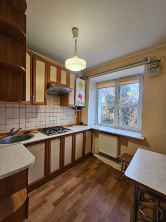 Оренда  двокімнатної квартири з автономним опаленням - фото 1