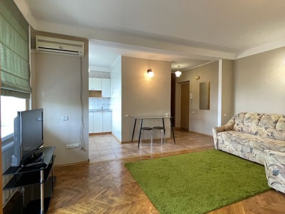 Оренда 2-к вул. Лаврська 4, метро Арсенальна 10 хв! Лавра, парк Слави Киев