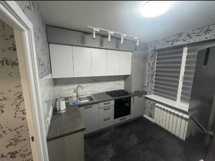 Здам в оренду 2 кімнатну  квартиру з ремонтом на Лівобережному/Караван - фото 1