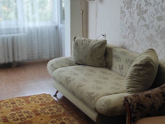 Оренда 1 кімнатної на Мілютенко, метро Лісова 15 хв. Київ