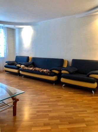 Оренда 3-х кімн.кв. вул.Офіцерська,18 - фото 1