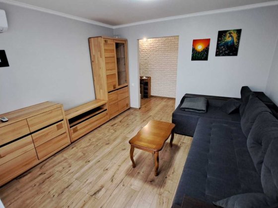 оренда трикімнатної квартири по вул Г.Десантників Житомир