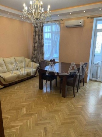 Без комиссии Аренда квартиры в центре Киева Михаила Грушевского, 28/2 - фото 1