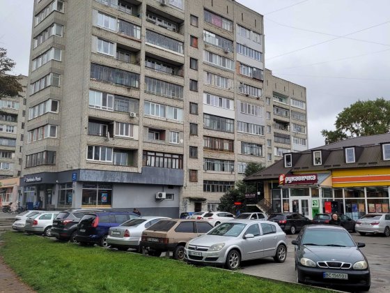 Оренда 2к Мазепи  8/10ц 45м ізольовані кім. 10тис. вільна Львів