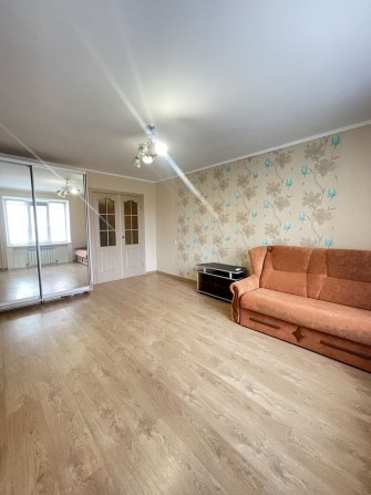 Сдаю 1 квартиру  Магеллан ,автономное отоп. - фото 1