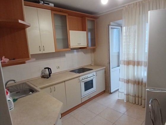 Аренда 2х комнатной квартиры метро Харьковская Киев