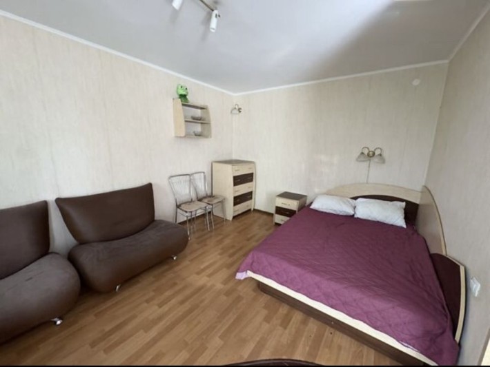 Оренда 1-к квартири 4/5 Центр вул Соборна - фото 1