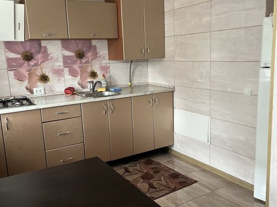 Днепр. Сдам 2 -х комнатную квартиру на пр. Науки( гагарина) Дніпро