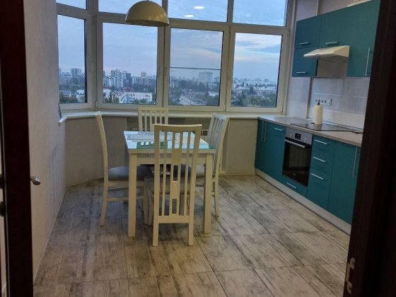 Здам 2-кімнатну квартиру біля м. Нивки (3-4 хв пішки), власник Киев