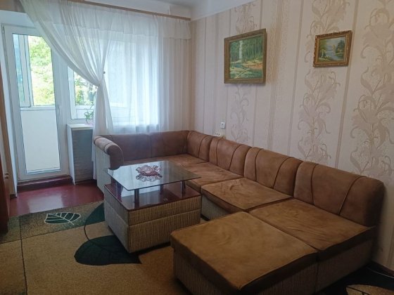 Сдаю 3к на Космонавтов(Рассвет) на 2 эт Николаев