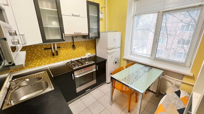 Фото реальні 2к роздільна м Печерська 5хв, вул.Алмазова 1, 3/5пов - фото 1