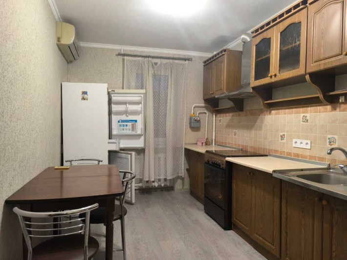 Сдам 3-х комн. кв. с ремонтом на Рекордной / Дом Мебели / Малиновского - фото 1