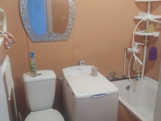 Слаю 1 ком.квартиру на Смазочной 5000гнр Николаев