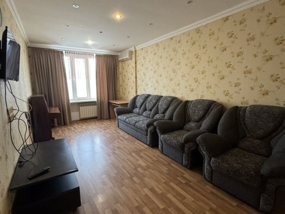 Сдам 2 комн.кв.центр ул.Гончаренко 14