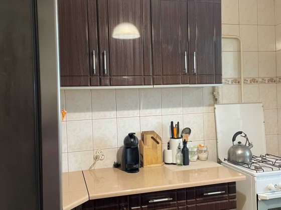 Здам 2 к/к в Соляних, зупинка «Шкільна» Николаев