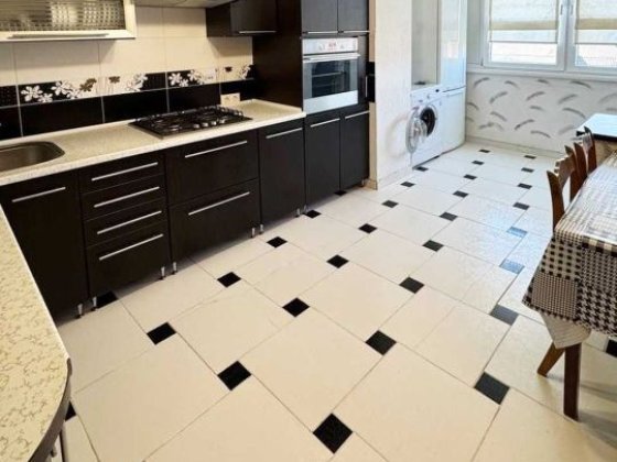 Оренда 2к кв вул Варшавська Ближній Центр Львів