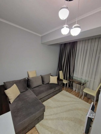 СДАМ СРОЧНО 1 Комнатную квартиру ЦЕНТР есть БАЛКОН - фото 1