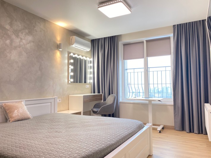 Однокімнатна в 5-ти хвилинах від метро! - фото 1