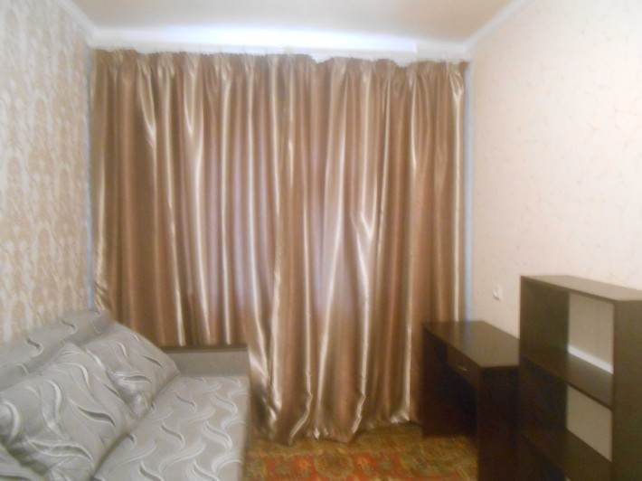 Сдам свою 2 комнатную квартиру, 300 метров от  метро Армейская - фото 1