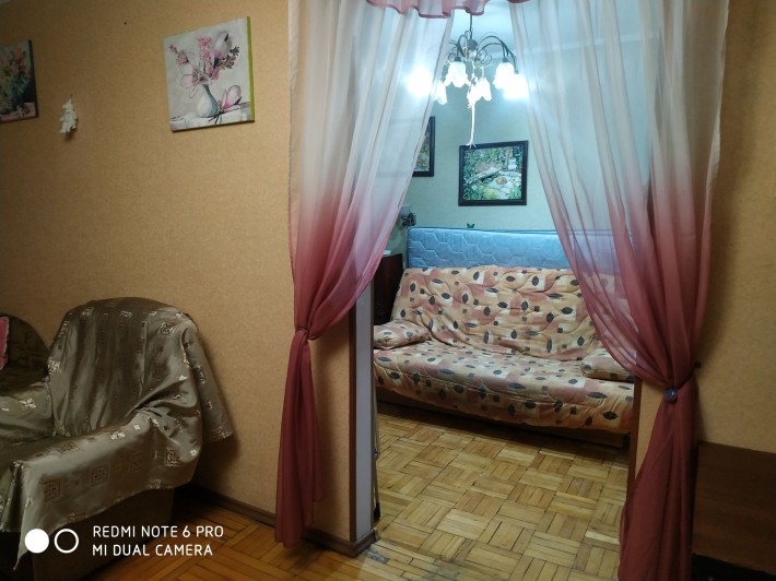 Срочно сдам квартиру в Приморском районе!Можно с собачкой! - фото 1