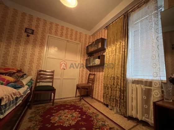 Сдам затишну 2 к. квартиру(На довгий термін)Космос Запорожье