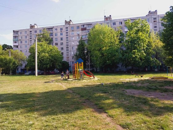 Сдам хорошую 2 комнатную квартиру! Метро! Харьков