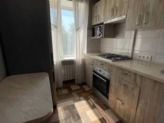 Здам, 1-кімнатну квартиру на просп. Богдана Хмельницького, 31 Днепр