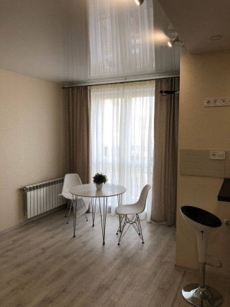 Сдам шикарную 1- комн квартиру- студию в ЖК Левада - фото 1