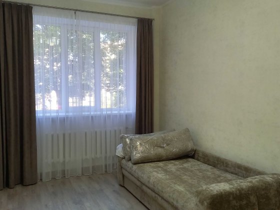 Сдам на длительный срок 3х комнатную в центре