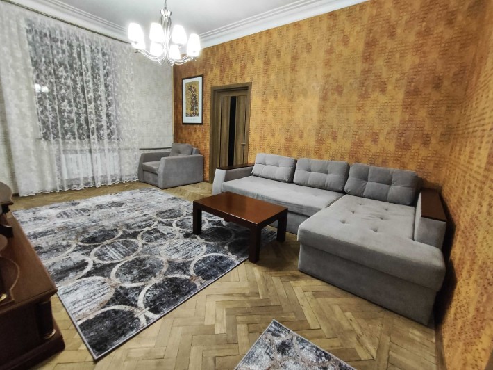 Здається 2-х кімнатна квартира в Центрі на вул. Соборна (без комісії) - фото 1