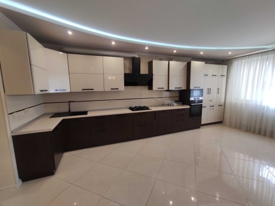 Оренда 5 кім. квартира в буд. клубного типу, вул. Стрийська. Львів