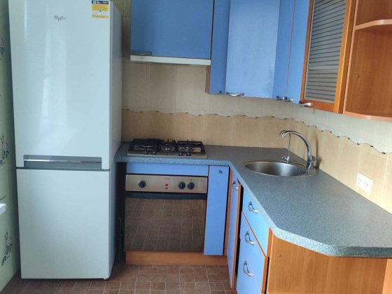 Сдається  1 кімнатна квартина на Песках по вулиці 40 років Перемоги Запорожье