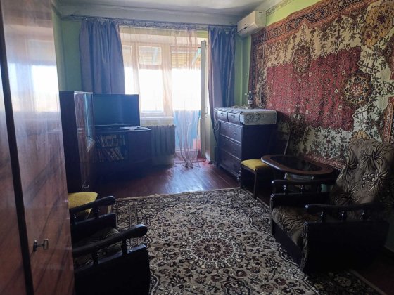 Сдам однокомнатную квартиру на правом берегу