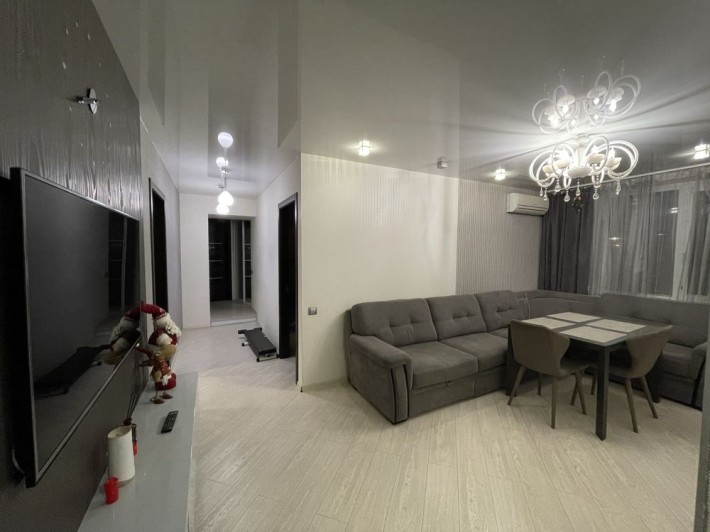 Сдам 3-х ком Алексеевка пр .Победы, 13000грн + ТОЛЬКО СВЕТ! - фото 1