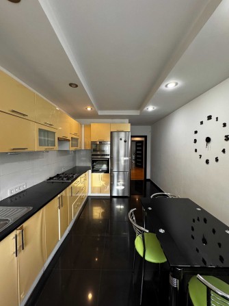 Оренда 3 кімнатної квартири вул. Варшавська 136 ( Чорновола) - фото 1