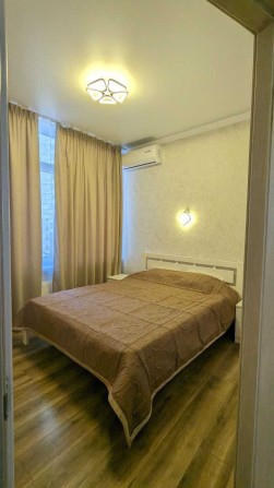 Сдам 1 к. квартиру ЖК 32 жемчужина Аркадия ‼️Евродвушка‼️ - фото 1