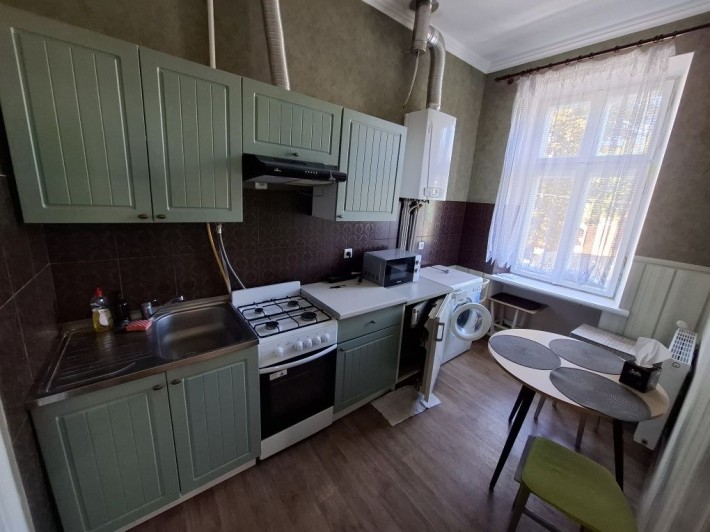 Оренда 2 кім. Вул. Ярослава Мудрого, (Цирк) - фото 1